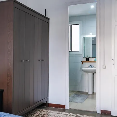 Superb Cute Flat Bests View On The Sea For Couple Barcelona